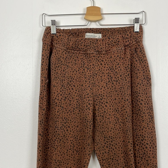 Abercrombie & Fitch Sweatpants Womens Small Animal Print 2 Pocket Elastic Waist - Picture 3 of 8